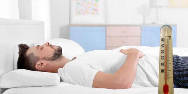 L'astuce pour garder son lit frais pour bien dormir pendant les nuits chaudes de l'été et la canicule