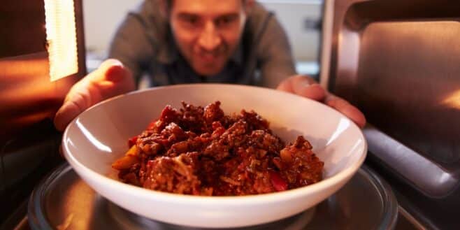Ne réchauffez plus ces 3 aliments au micro-ondes, ils deviennent très dangereux pour la santé