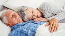 Si vous avez plus de 60 ans, ce symptôme la nuit peut être le signal d’un AVC à venir