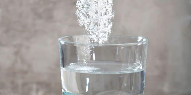 Canicule : ajoutez simplement ces 2 ingrédients à votre eau pour éviter les coups de chaud