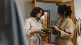 Ces chaussures à porter après 50 ans pour prendre soin de ses pieds