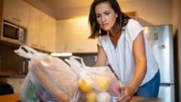 Ces mauvaises habitudes contaminent vos sacs de courses de bactéries