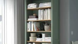 « C’est un bijou de design » : une experte en déco révèle la bibliothèque IKEA qui change tout dans un salon