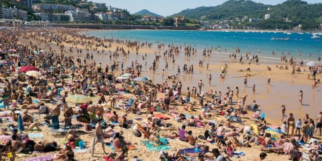Cette plage est la plus bondée du monde et vous devez l'éviter