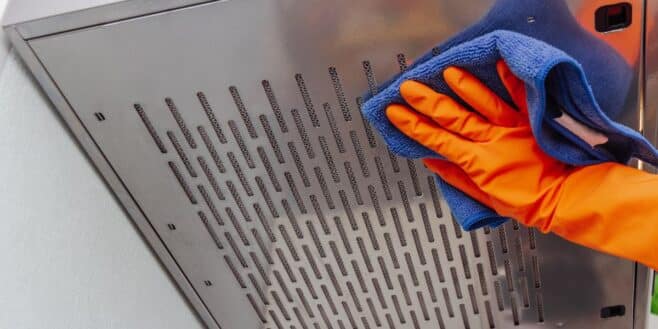 Fini la graisse sur votre hotte de cuisine avec cette astuce magique qui la rendra comme neuve