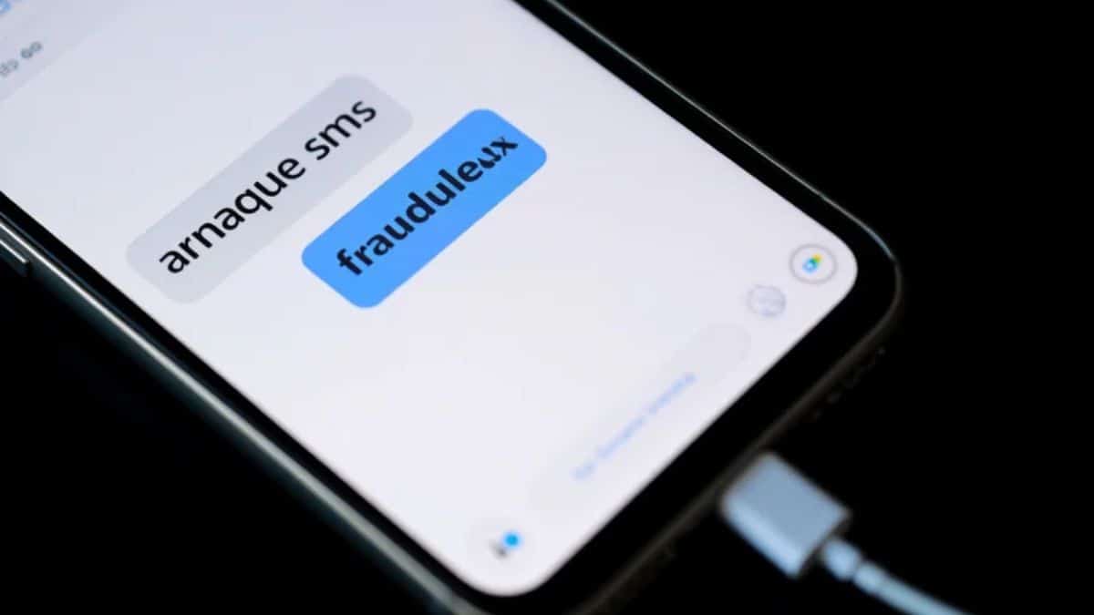 « J’ai failli tomber dans le piège » : comment repérer les arnaques SMS et faux démarcheurs