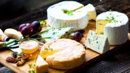Les tiques peuvent transmettre un virus très rare via ce fromage selon 60 Millions de consommateurs