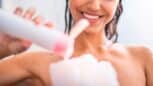 Ce gel douche élu meilleur produit par 60 Millions de consommateurs est à moins de 2,50 €