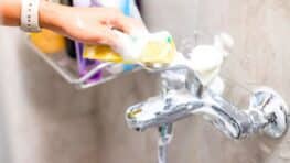 Cette astuce est la meilleure pour éliminer le calcaire des toilettes et des robinets sans bicarbonate