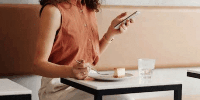 Facebook : Meta scanne vos photos derrière votre dos, voici comment faire pour désactiver cette option