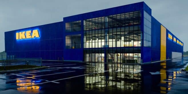 IKEA rend votre salon moderne et élégant grâce à ces vitrines minimalistes