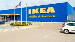 Les salons ennuyeux c'est terminé grâce à ces fauteuils IKEA colorés et modernes