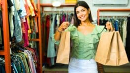 Zara signe la jupe midi la plus tendance de l'automne à moins de 30 euros