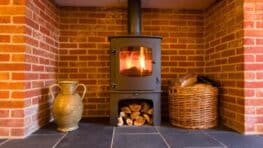 Ce poêle Gifi aussi élégant qu'efficace pour vous garder bien au chaud cet hiver