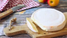 Fromages au lait cru (Reblochon, Camembert…) : mythe ou danger réel pour la santé ?