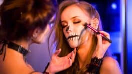 Halloween : ce maquillage parfait avec seulement 2 produits devient viral