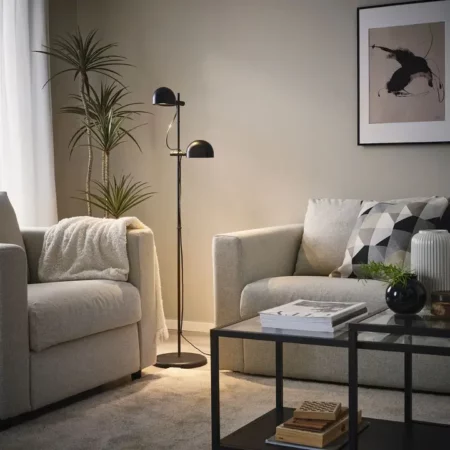 IKEA lance 4 lampes pratiques et fonctionnelles pour changer l'ambiance de votre salon
