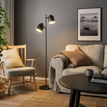 IKEA lance 4 lampes pratiques et fonctionnelles pour changer l'ambiance de votre salon