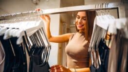 Mango lâche des sacs qui s'adaptent à tous les quotidiens et vous allez les adorer