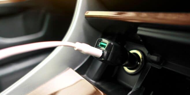 Ne branchez plus jamais ces accessoires sur le port USB de votre voiture