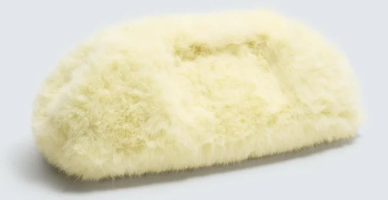 Zara x Disney : cette nouvelle robe avec fermeture croisée illustre la classe la plus totale