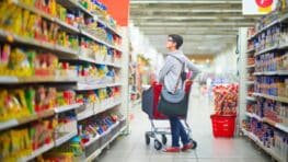 Ces 4 aliments sont à bannir pour limiter les risques de cancer