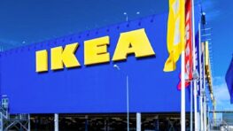 Cette table Ikea ingénieuse transforme un petit espace en coin repas stylé
