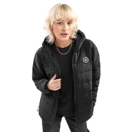 Décathlon sort un manteau d’hiver imperméable à petit prix qui fait le buzz