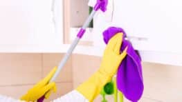 La méthode miracle pour rendre vos meubles de cuisine impeccables et éradiquer la graisse