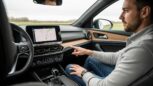 Tuxboard.com - Stellantis défend les boutons physiques face à Tesla et aux marques chinoises pour l'ergonomie et la sécurité