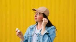 AirPods perdent des exclusivités sur iPhone dès iOS 26.3 dans l’UE