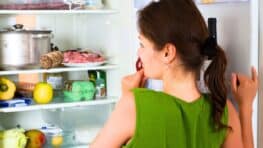 Bouchon de liège dans le frigo : l’astuce simple qui change tout au quotidien
