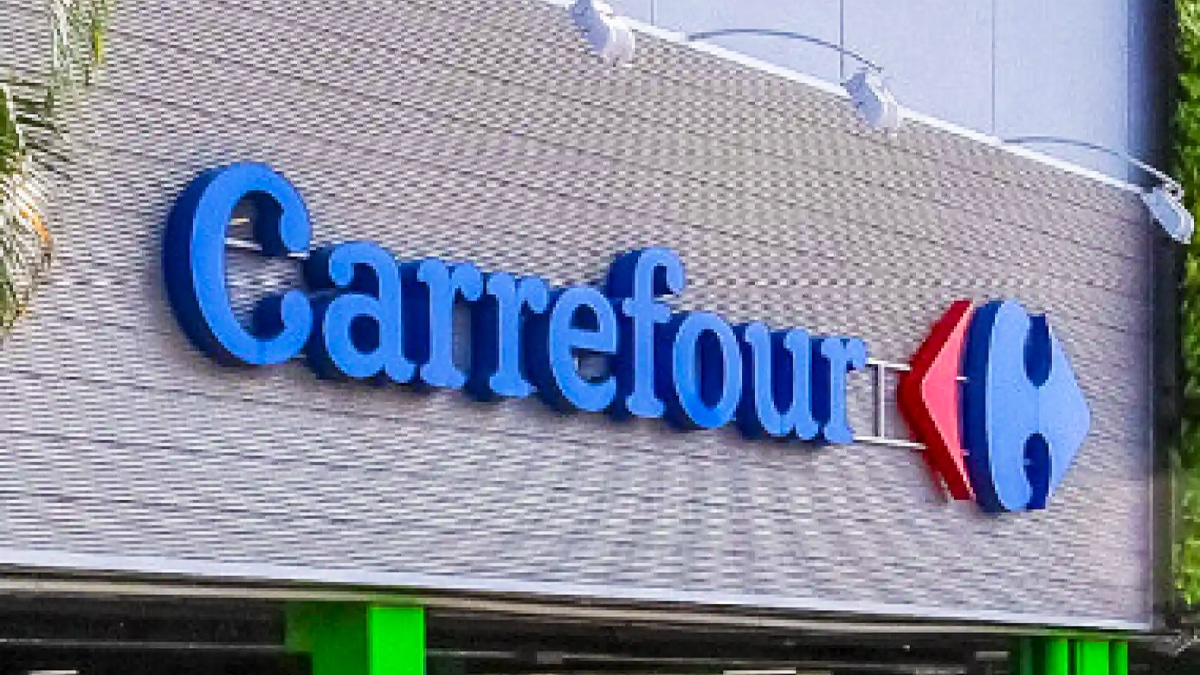 Carrefour : le nouveau sèche-cheveux Remington à prix mini s’arrache face au Dyson