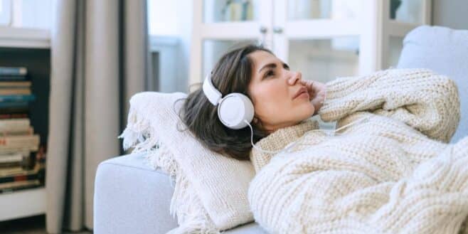 Maisons du Monde : ce coussin à prix réduit cartonne sur Pinterest et frôle la rupture de stocks