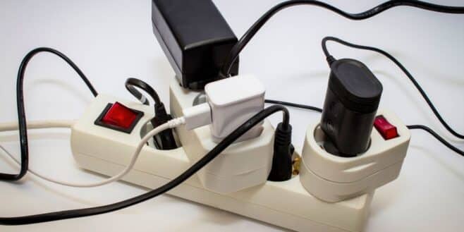 Multiprise : pourquoi il ne faut jamais en installer à cet endroit de la maison