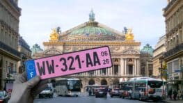 Plaques d’immatriculation roses en France dès le 1er janvier 2026 : pourquoi arrivent-elles ?