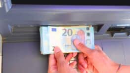 Arnaque au distributeur : ils piègent des clients avec une technique redoutable