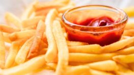 Cette friteuse à air double Carrefour cartonne, cuisinez pour toute la famille sans une goutte d'huile