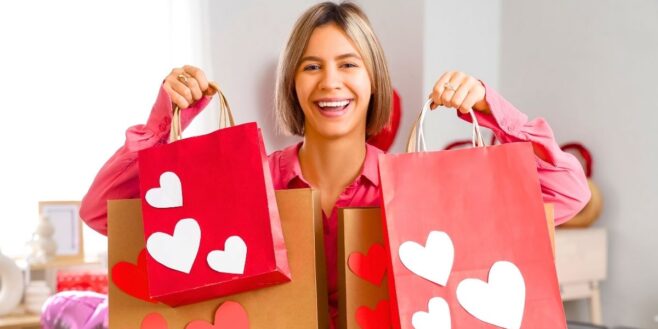 Pandora sublime votre visage avec ces boucles d'oreilles en argent