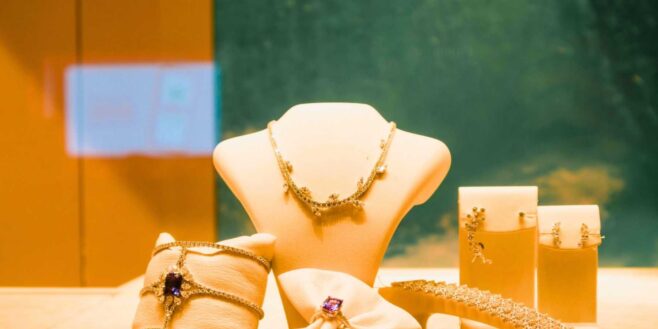 Pandora : toutes les femmes élégantes s'arrachent ces boucles d'oreilles en perles