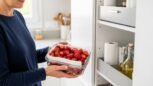 Tuxboard - Fraises : ce placard frais et sec les conserve mieux que le frigo ou la corbeille