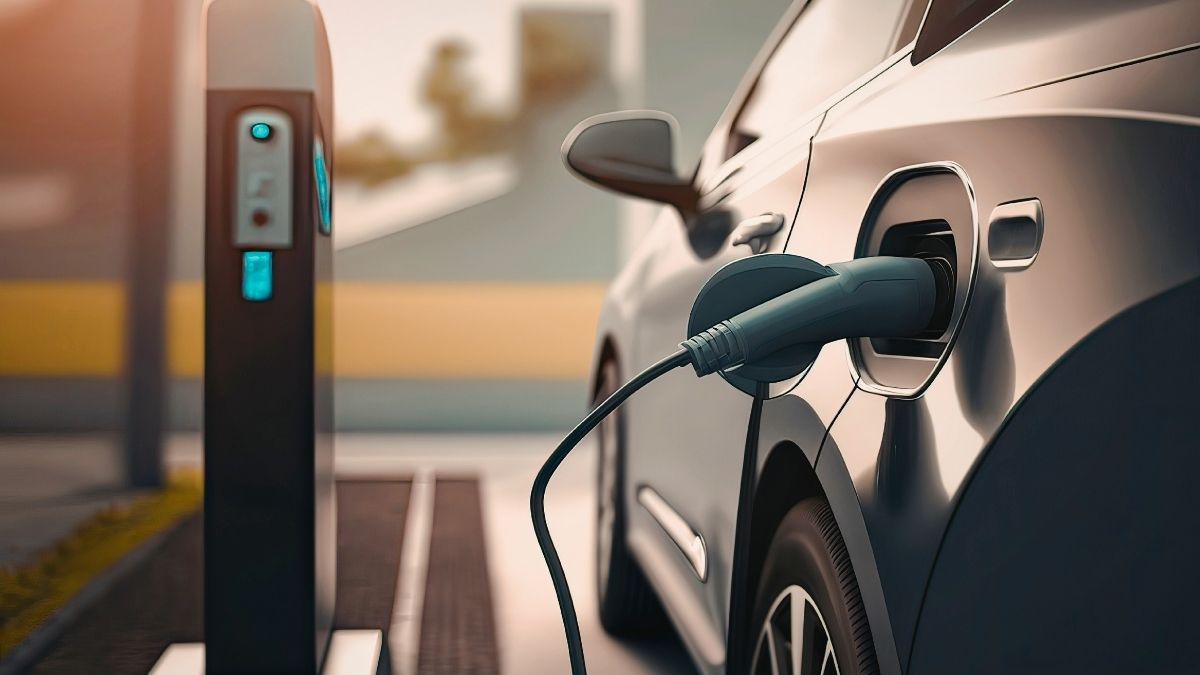 Voiture électrique : la Cour des comptes révèle que vos impôts ont financé 9,4 milliards d’euros d’aides peu efficaces
