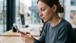 Tuxboard - « Mon iPhone 17 ne se rallumait plus du tout » : la mise à jour iOS que tous les utilisateurs doivent installer