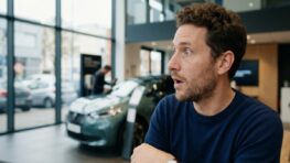 Voitures électriques : une voiture neuve sur trois est désormais électrique et l'essence s'effondre de 37 % en un an