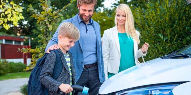 « Quatre vraies places et un vrai coffre » : la nouvelle Dacia Spring électrique promet de tomber sous les 15 000 €