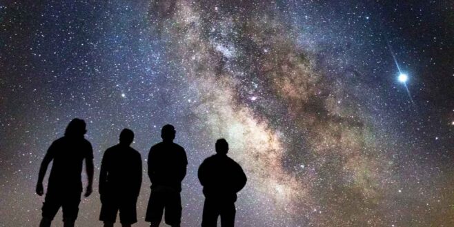 Tuxboard - Éclipse, nouvelle lune et 100 étoiles filantes par heure ce 12 août, un trio rarissime