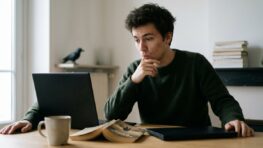 Tuxboard - ChatGPT refuse désormais d'imiter Stephen King, mais garde un plan B discret