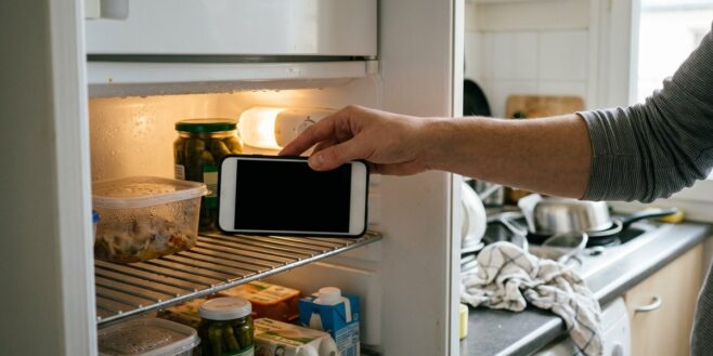 Tuxboard - Mettre son iPhone au frigo contre la chaleur : l'astuce TikTok qui le détruit