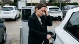 Tuxboard - Rouler en voiture électrique bientôt taxé 95 € par an en France ?